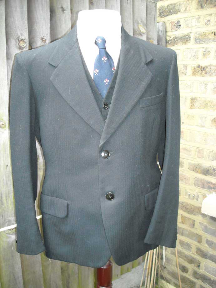 BlackFrench30sSuit1.jpg