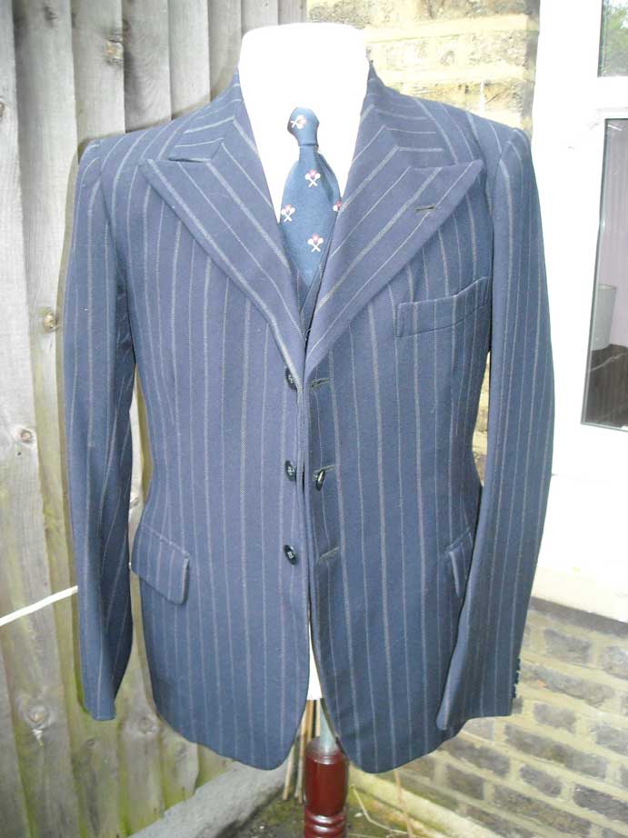 BlueStripeSBPLSuit2.jpg