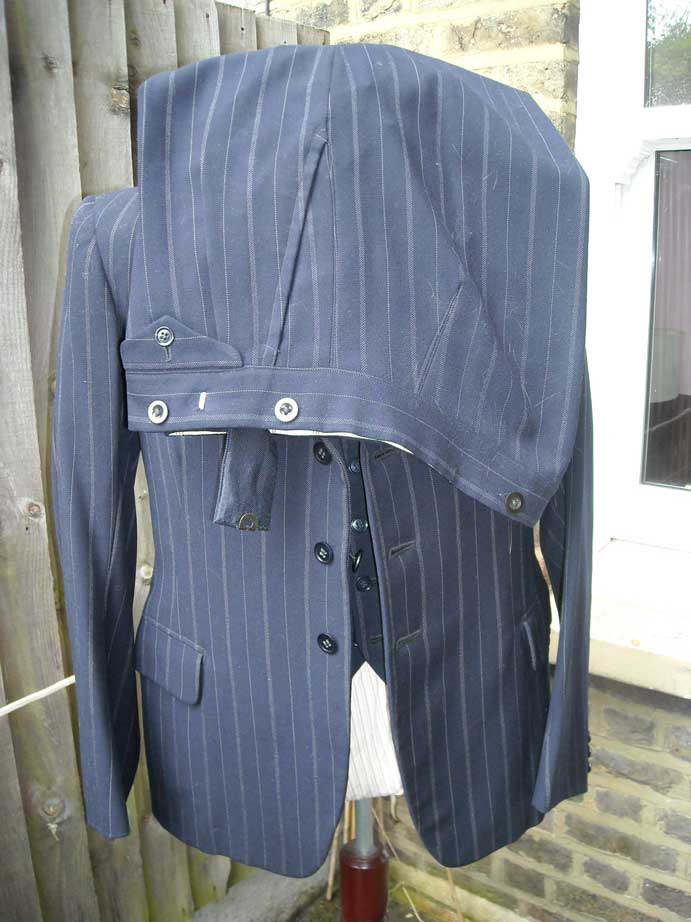 BlueStripeSBPLSuit4.jpg